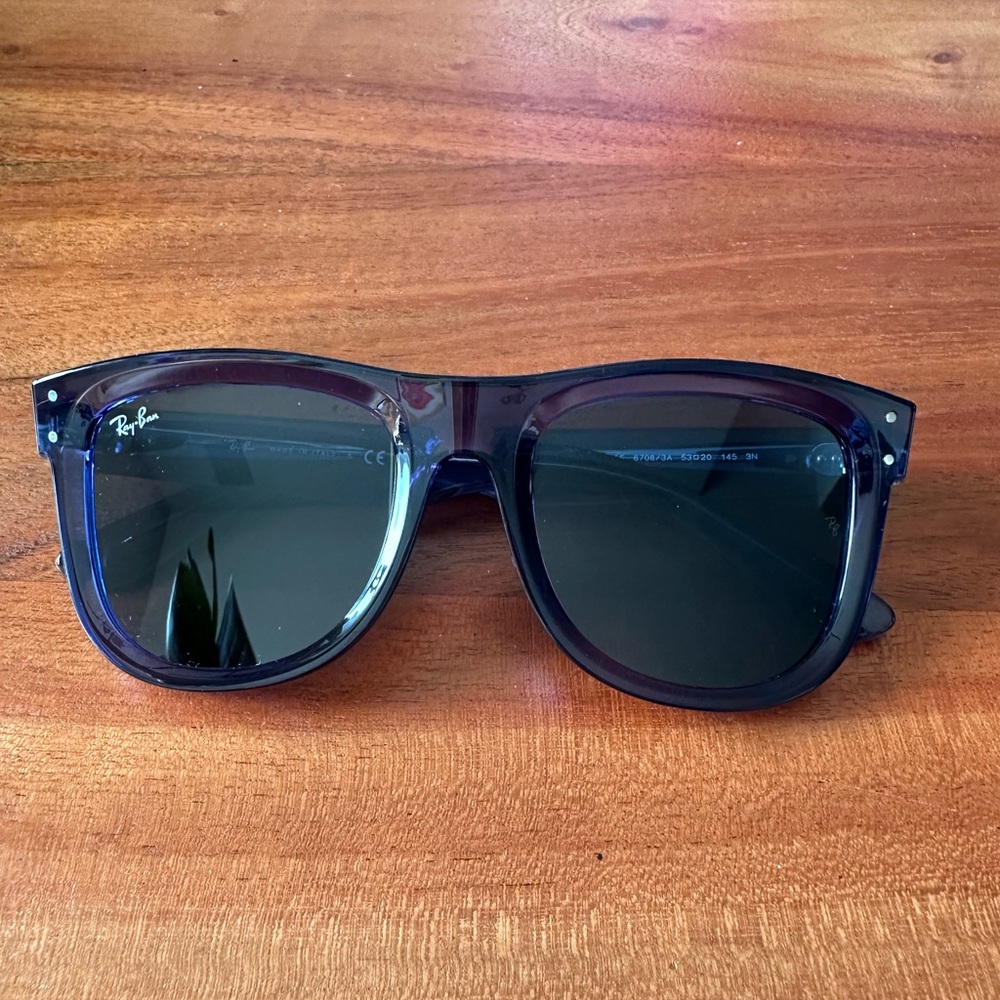 Ray-Ban Navy Wayfarer Reverse Sunglasses